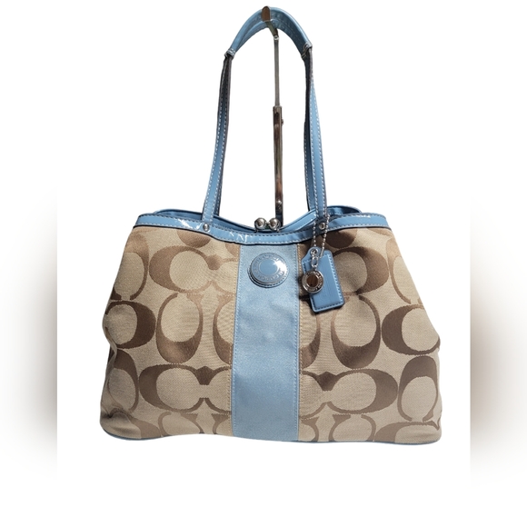 Coach Handbags - Coach Signature C Kisslock Frame Tote EUC